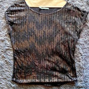 ✨Maurices Silver/Grey sparkly top size small